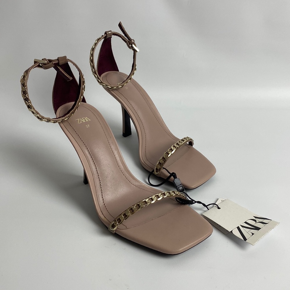 Zara Womens 37 (US 6.5) High Heeled Sandals w/ Chain